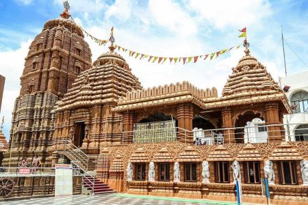 Top 7 Spiritual Temples In Hyderabad To Make A Visit